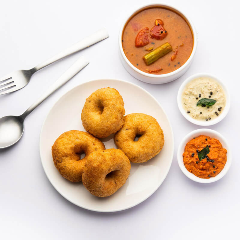 sambar-vada-or-medu-vadai-with-sambhar-and-chutney-popular-south-indian-snack-or-breakfast-free-photo